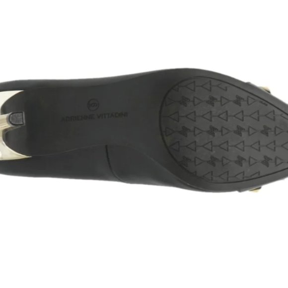 ADRIENNE VITTADINI Nena Smooth Patent Pumps. Size 8 - Picture 5 of 8